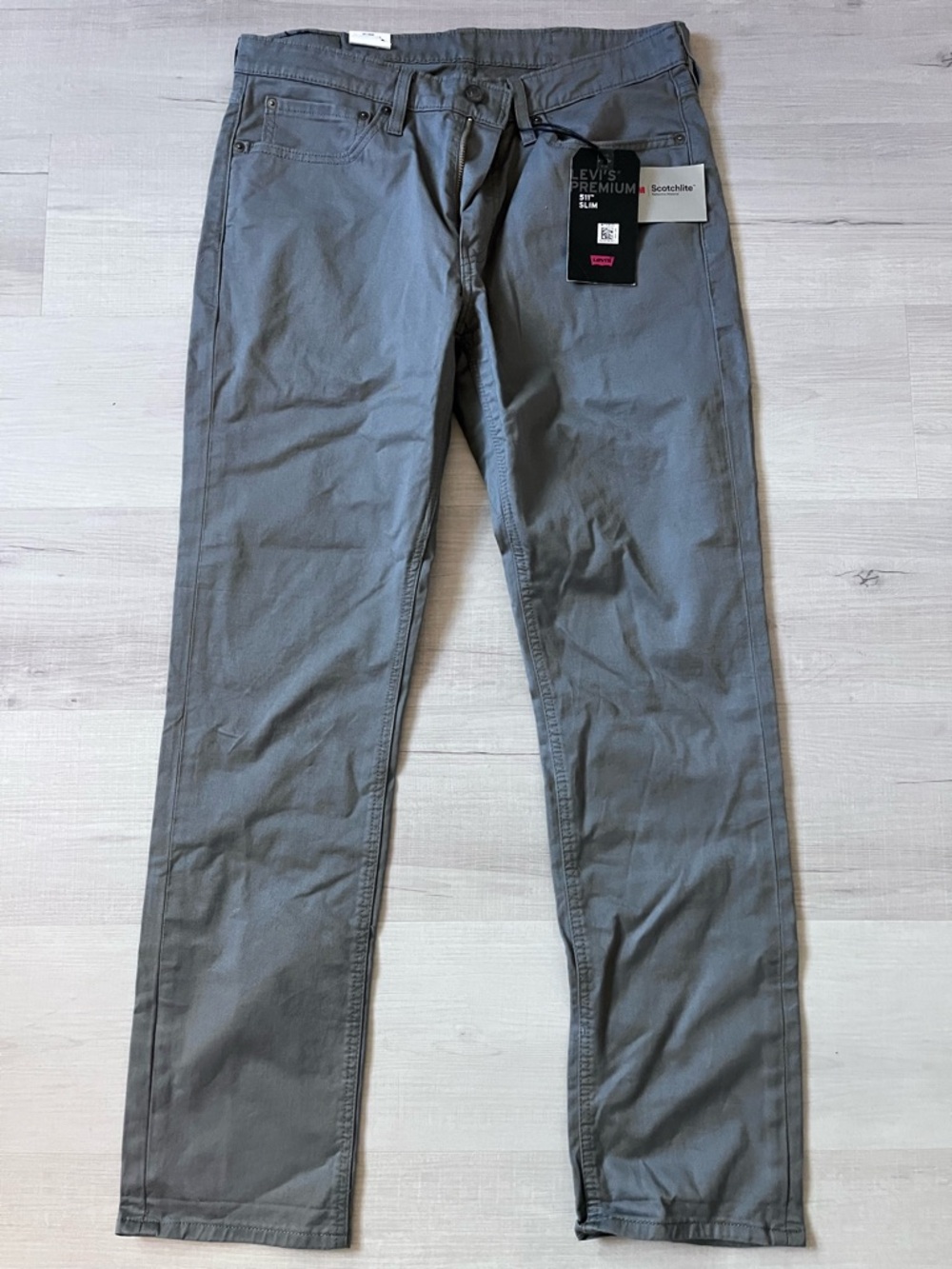 Levi's 511 Slim Pants in Charcoal Gray